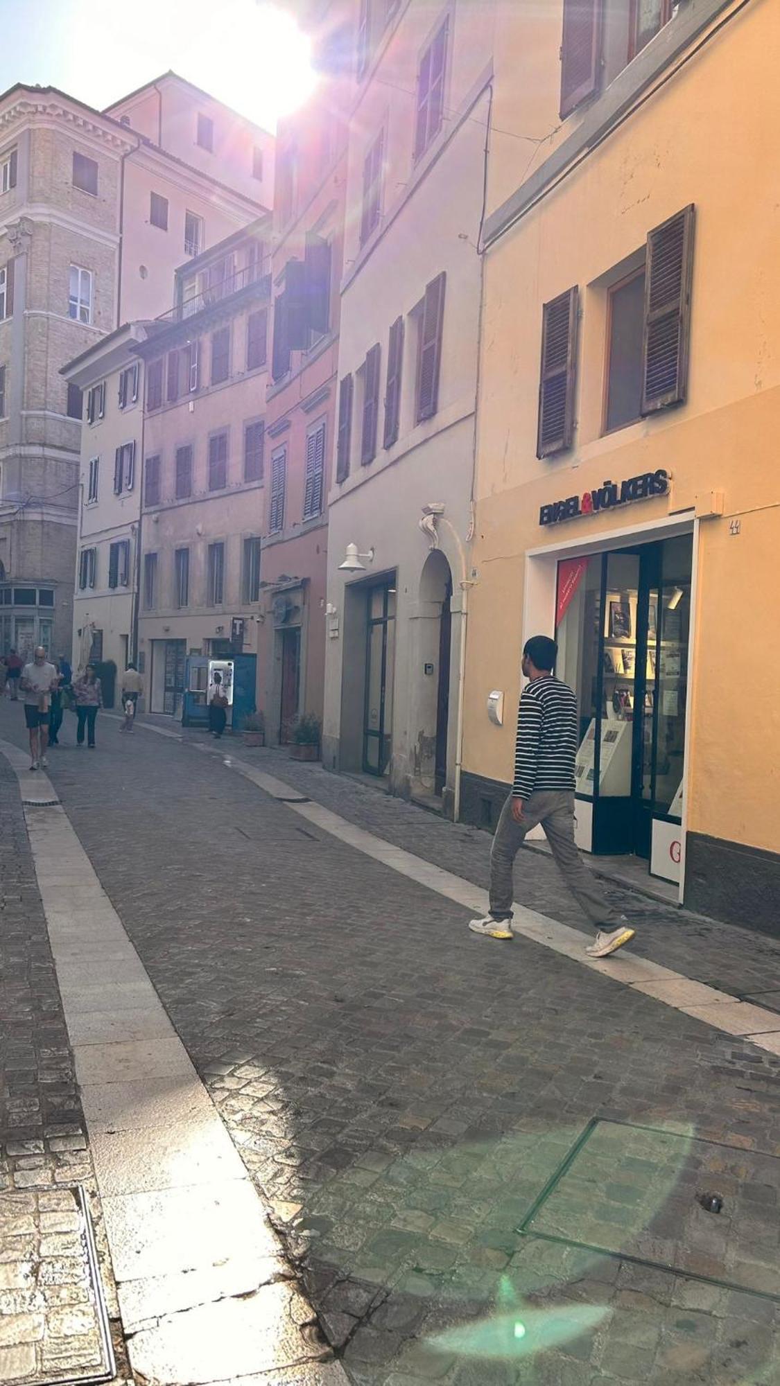 Ankon Apartments Palazzo Mazzini Ancona Exteriör bild